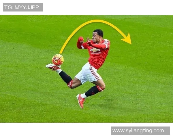 猜猜这位足球明星是谁通过精彩瞬间和独特风格揭开神秘面纱